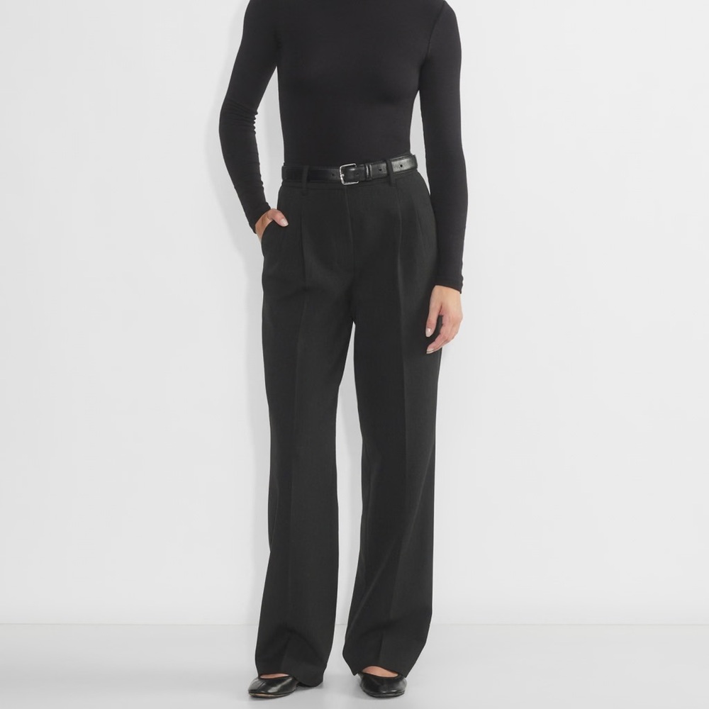 Aritzia Effortless Pant Black size 2